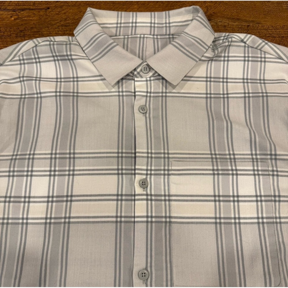 Lululemon Masons Peak Gray Plaid Casual‎ Button Up Flannel Over Shirt Men's 2XL